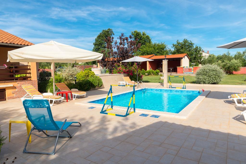 Muntić Hacienda Rosemaryヴィラ エクステリア 写真