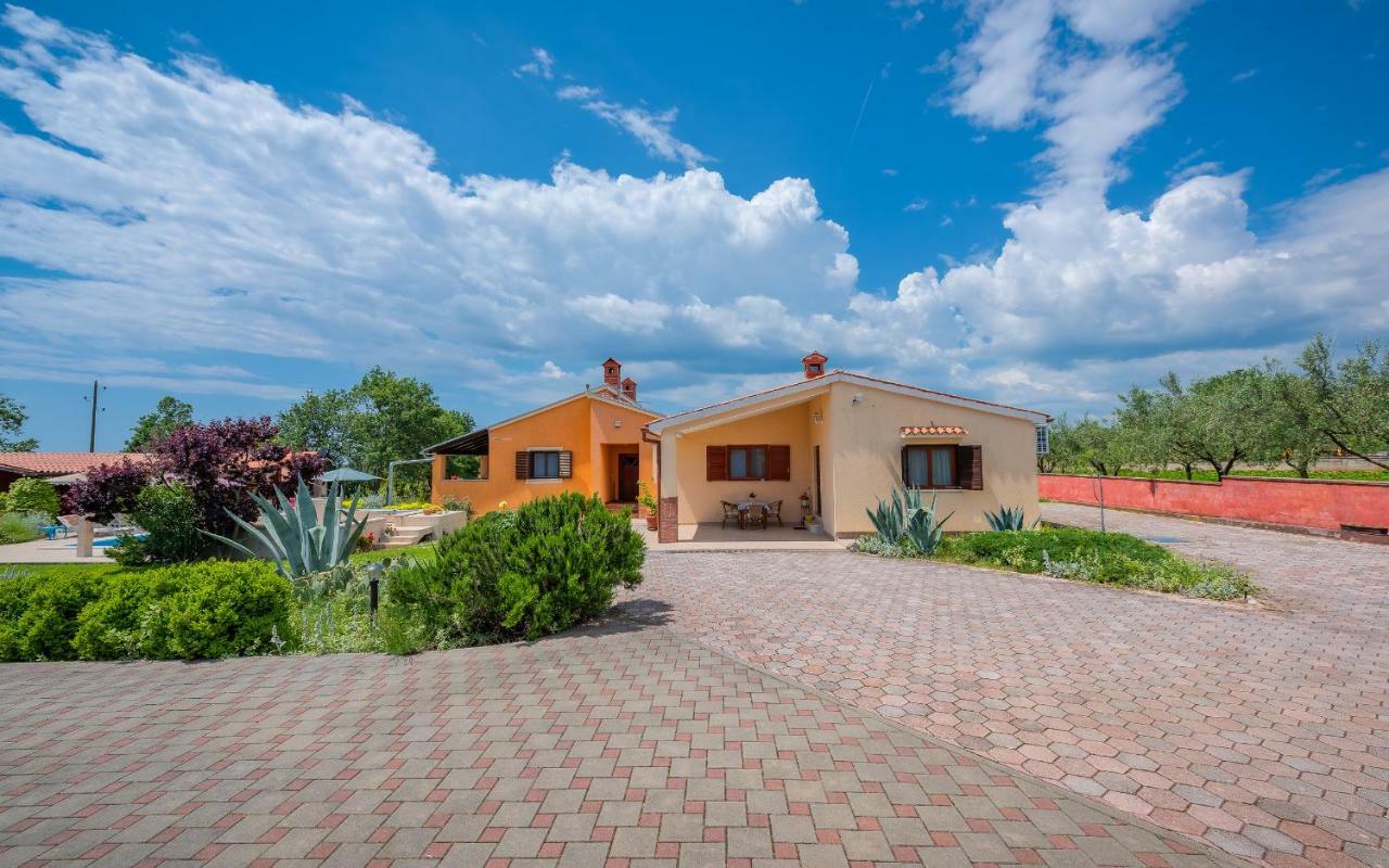 Muntić Hacienda Rosemaryヴィラ エクステリア 写真