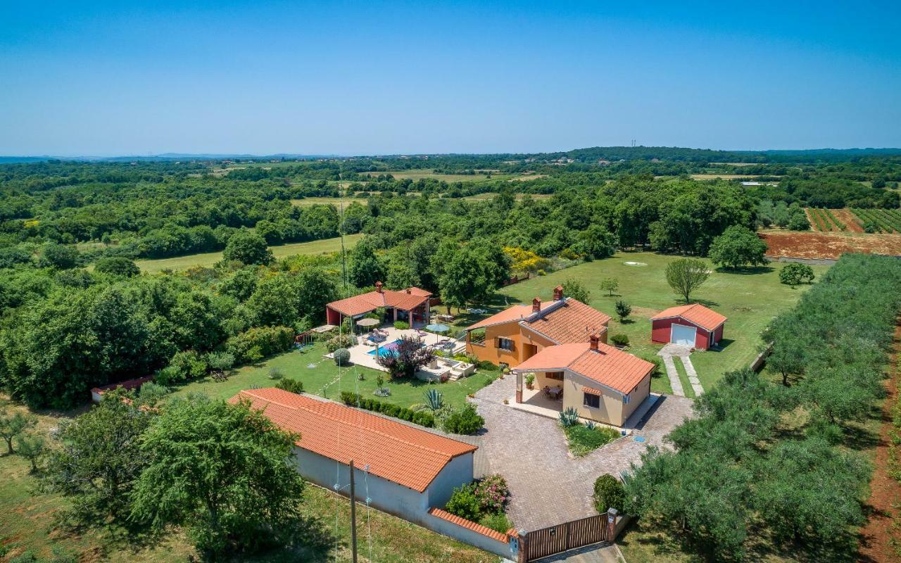 Muntić Hacienda Rosemaryヴィラ エクステリア 写真