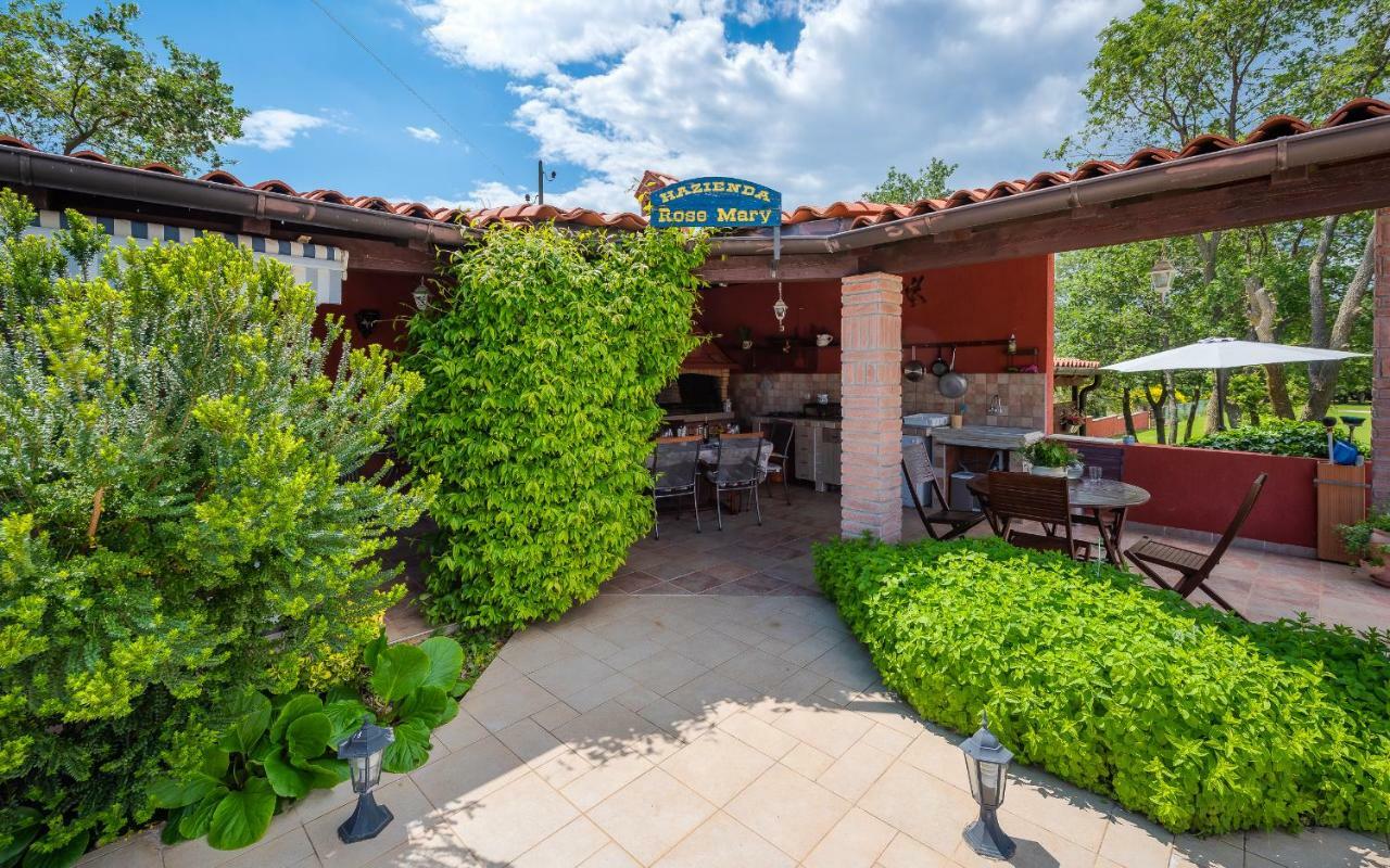 Muntić Hacienda Rosemaryヴィラ エクステリア 写真
